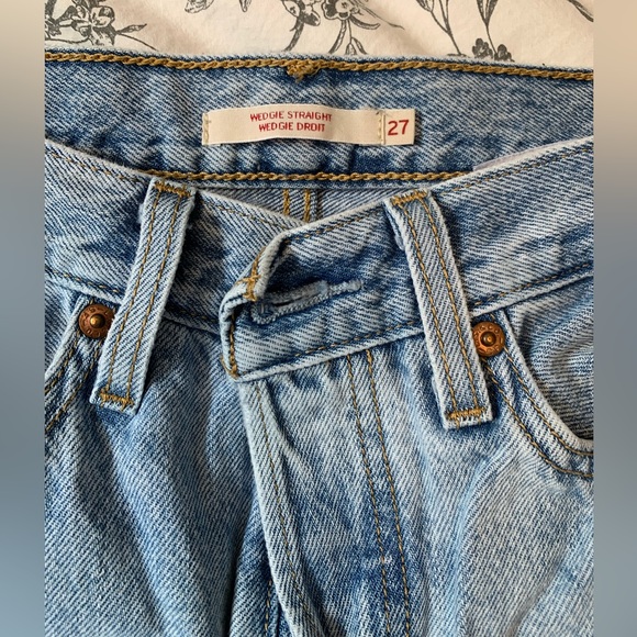 Levi’s wedgie jeans size 27 light blue - Picture 1 of 4
